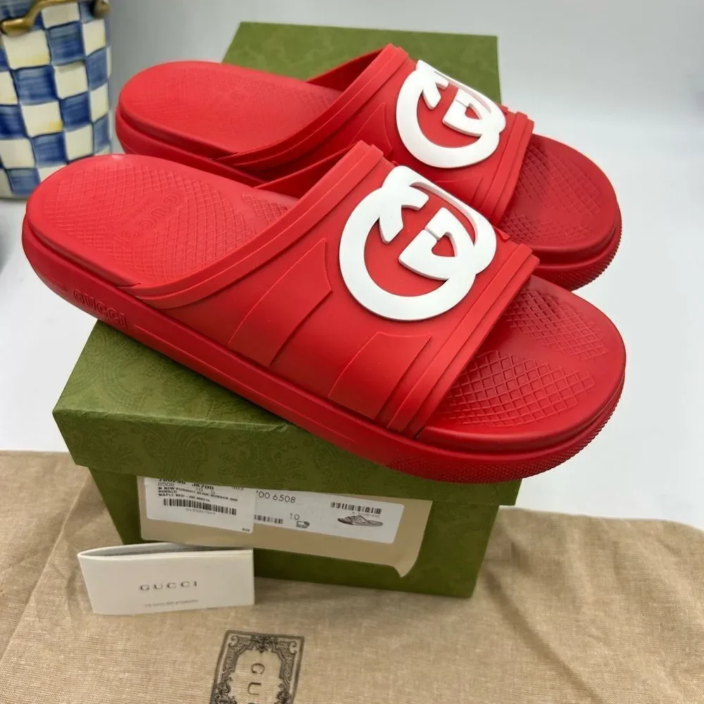 Men's Gucci interlocking G rubber Pool slides size 10 made in Italy